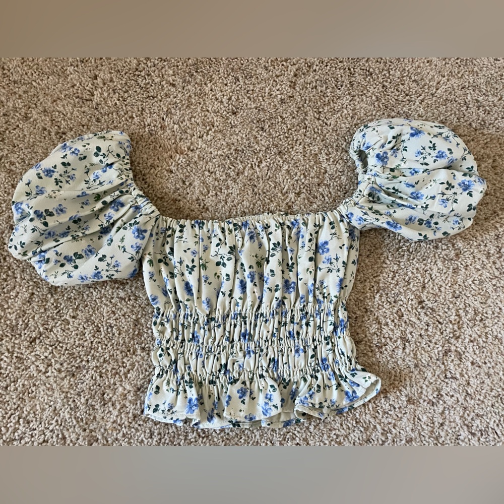 Abercrombie & Fitch Off-the-Shoulder Smocked Puff Sleeve Top